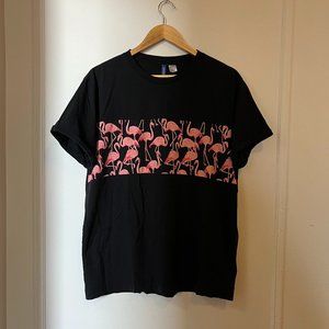H&M Round-Neck Black Graphic Short-Sleeve T-Shirt W/Pink Flamingos - Men's XL